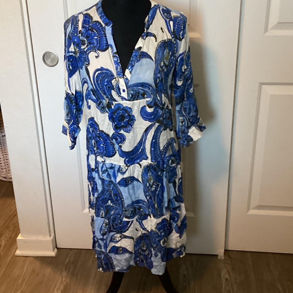Milano Italy Chic Blue and White Floral 3/4 Sleeve Dress M